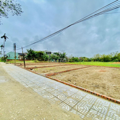 Đất trong KDC sạch đẹp - gần QL1A - cách trục chính Trường Sa 200m