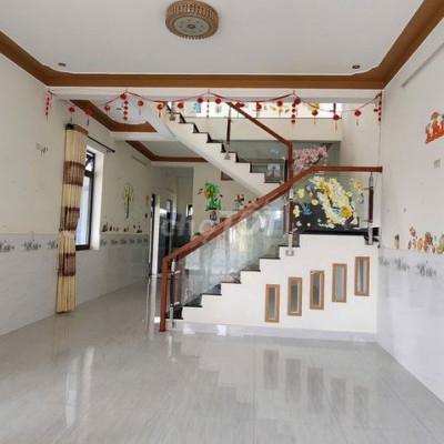 chính chủ cần bán nhà 2 tầng 200m2 nguyễn thành ý sát biển cửa đại