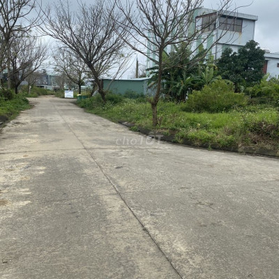 Chính chủ cần bán gấp lô đất 2 mặt tiền trung tâm phường Vĩnh điện