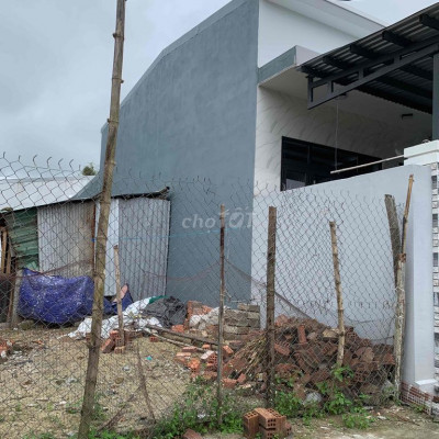 Đất Tứ Ngân Điện Ngọc