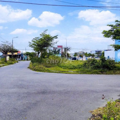 Sụp Hầm! Tìm đâu ra lô góc ngã 4, 2 mặt tiền sau lưng trường ĐH nội vụ