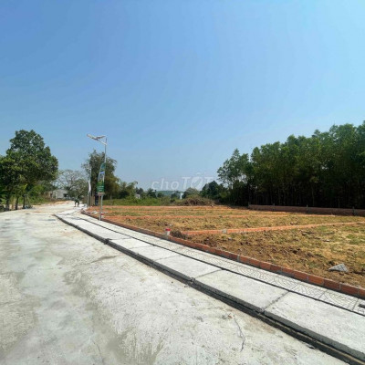 Đất View Sông, Gần chợ La Tháp, Cách QL chỉ 50 mét giá 390 Triệu