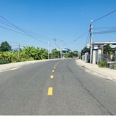 Cần bán gấp đất mặt tiền đường 8m ngay trường học giá chỉ 9xx