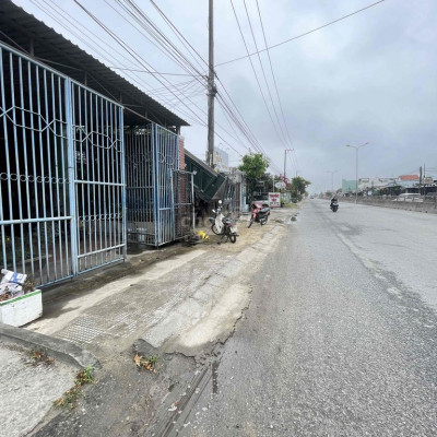nhà 2 tầng mt QL1A  Phạm Văn Đồng ,Núi Thành - Sân Bay Chu Lai