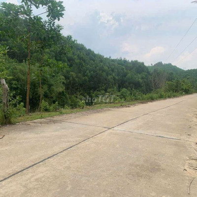 chính chủ bán lô đất bám suối to bám đường 70m 
lô bám suối mt bê tông