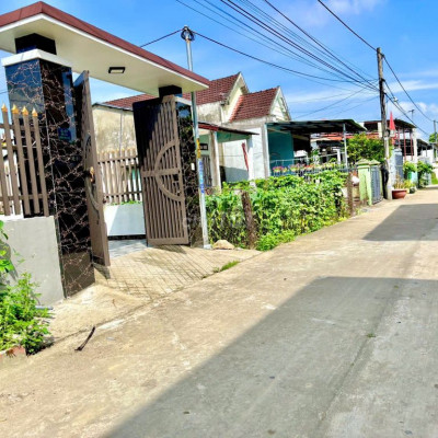 Sụp hầm lô đất mặt tiền đường nhựa 13.5m giá chỉ từ 750 triệu