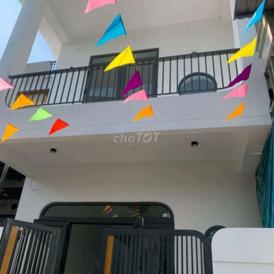 Nhà 2 tầng đẹp trung tâm Vĩnh Điện