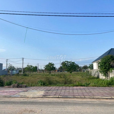 Bán đất đường 10m5, ngay chợ Lai Nghi, liền kề Hội An giá chỉ 11tr/m2