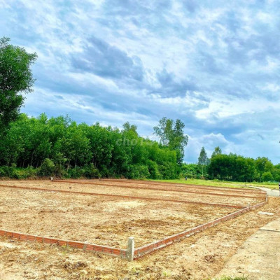 BÁN LÔ ĐẤT THĂNG BÌNH 11M NGANG, GẦN QUỐC LỘ 1A , ĐẤT ĐẸP, SẴN SỔ