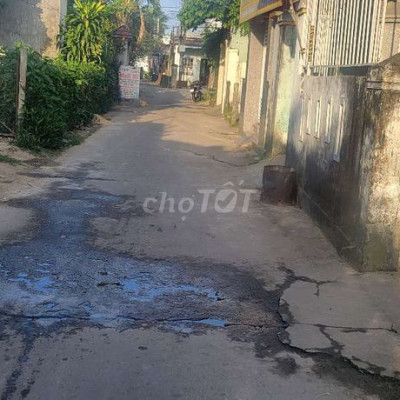 Bán đất tặng dãy trọ gần KCN Điện Ngọc. 97m2. Đường oto