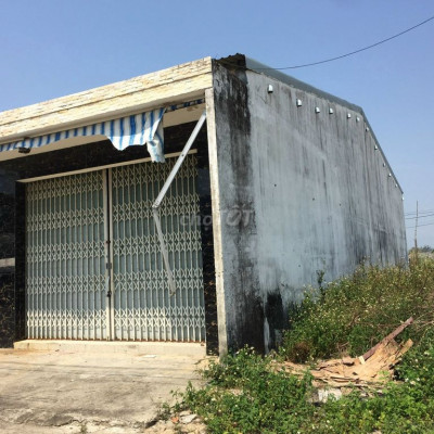 Đất đẹp gần UBND, Ngân hàng, KCN, bệnh viện; 129,6m2; sổ đỏ chính chủ;