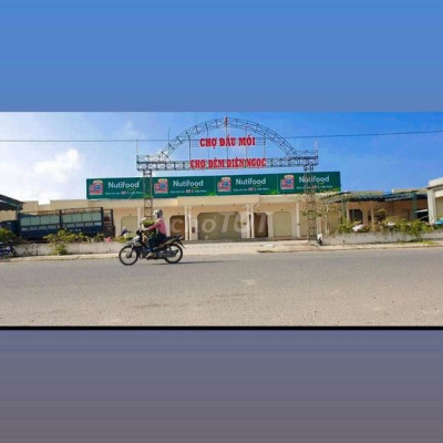 Cần bán 2 lô liền kề 168m2 KDT số 9- Đường 27m.