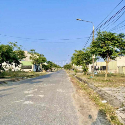 Bán đất KDT số 9 sát chợ Điện Ngọc vị trí đẹp giá Rẻ