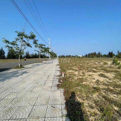 BÁN ĐẤT BÌNH DƯƠNG -THĂNG BÌNH .TRỤC CHÍNH THÔNG BIỂN , SỔ ĐỎ