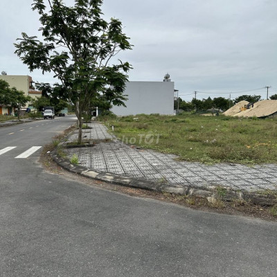 Chủ cần tiền bán lô góc 2 mặt tiền ngang 12m ven đà nẵng giá 4ty5