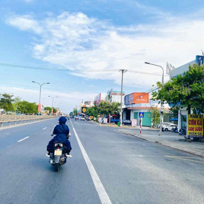 Giáp TP Hội An giá siêu rẻ- CC bán gấp mặt tiền đường 9m5 gần Phố chợ