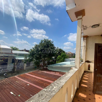 Nhà nguyên căn 165m2 có 5 phòng ngủ ngay trung tâm Tam Kỳ