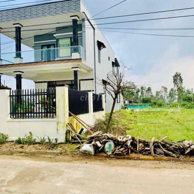 Bán nhanh 2 lô đất trục chính trung tâm Điện Bàn , nằm sát ngay Quốc L