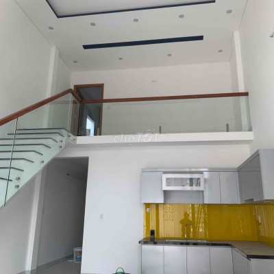 Nhà Mê Lửng Điên Ngọc