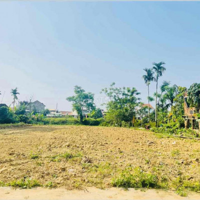 Gần DT609, Gần Chợ Lạc Thành.