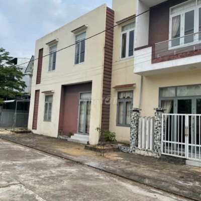 Nhà 2 mặt tiền 120m2, dân cư đông đúc, gần bệnh viện đa khoa