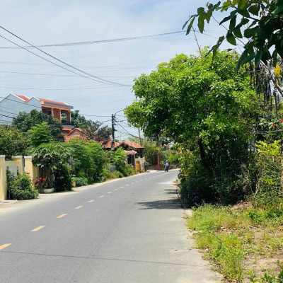 Nhà mặt tiền 2pn siêu đẹp chỉ việc xách vali vô ở giá tốt