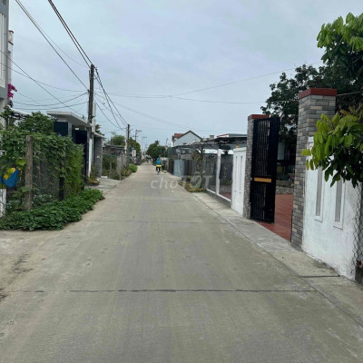 Chính chủ cần bán lại lô đất gần chợ Nam Phước. Đất mặt tiền