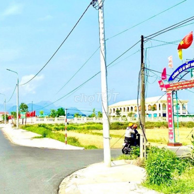 MẶT TIỀN Đường Chính 5m5 Thị Trấn NAM PHƯỚC- Gần Chợ- GIÁ 7xx TRIỆU