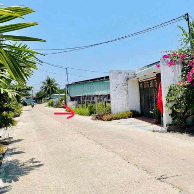 cần ra đi gấp lô đất mặt tiền bình nguyên trục đường thông