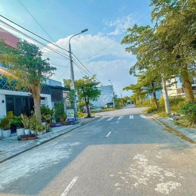 Rẻ nhất khu KĐT số 3! Cần bán lô 135m2 bên cạnh ĐH Y Phan Châu Trinh