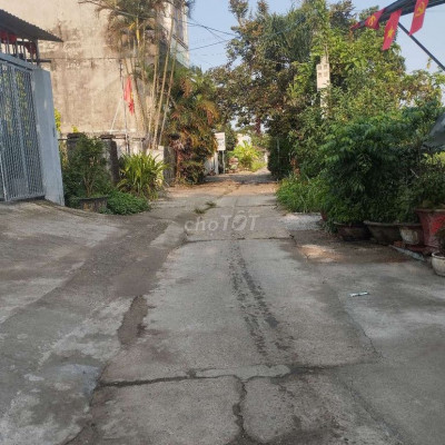 Bán lô đất 242 m2  đất gần ngay chợ Vĩnh Điện