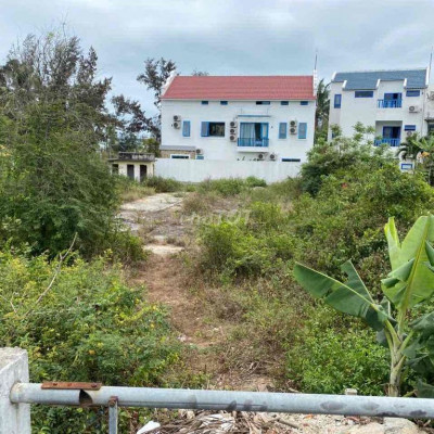 Bán mt Nguyễn Phan Vinh Hội An  giá 11ty 800