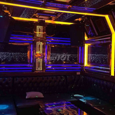 Cần bán nhà kèm quán karaoke