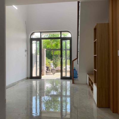 Băn nhà Điện Ngọc mới xây