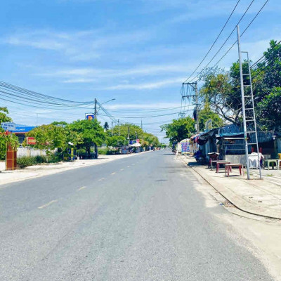 SỤP HẦM -Đất đô thị view sông Đào sát khu phố chợ nhộn nhịp ven Hội An