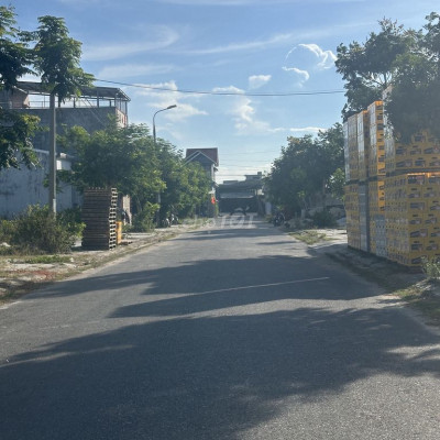 Chủ cần bán nhanh lô đất bên hông  chợ đầu mối Điện Ngọc , KDT số 9