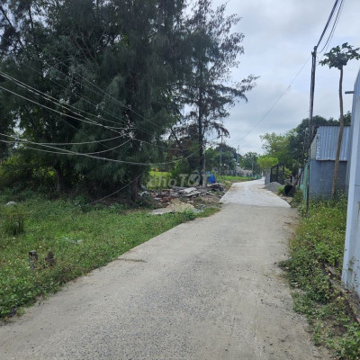 BÁN LÔ ĐẤT TRUNG TÂM   PHƯỜNG ĐIỆN NGỌC. CẠNH KĐT SỐ 9 VÀ 7B.