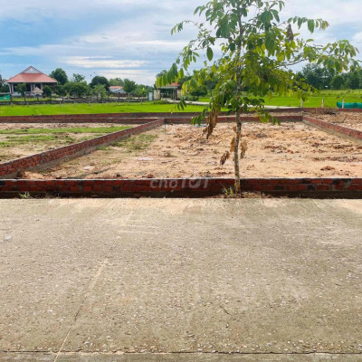 Tặng Cặp vé xem Pháo Hoa - Khi giao dịch lô Đất giá 4xxtr Duy Xuyên