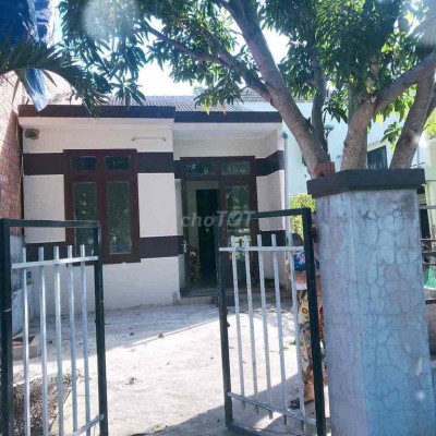 bán nhà c4 sạch đẹp đường oto thông ngay gần đường hùng vương