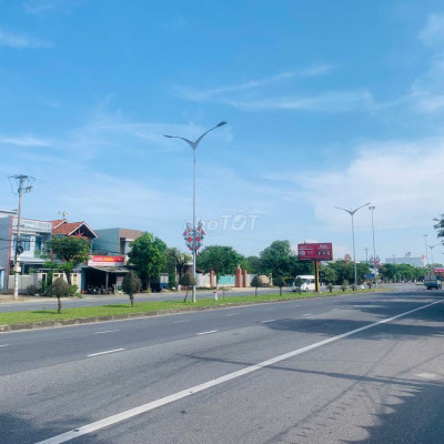 Bán nhà 2 tầg đường 48m Trần Hưng Đạo,Điện Ngọc-Giáp FPT Đà Nẵng-147m2