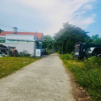 Bán 432m2  góc 2 mt phường điện thắng giá 1ty680 Thích hợp làm nhàvuon