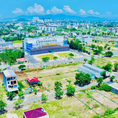 Cần bán lô 171m2 ngay sát ĐH FPT, gần công viên, giá tốt!