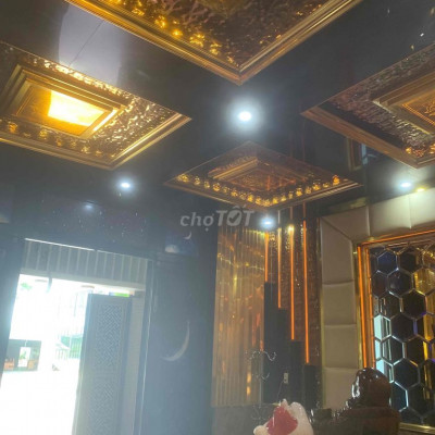 SỤP HẦM ! CĂN KARAOKE 2 TÀNG ĐUC DT 5x30M  GÔM 7 PHONG HÁT GIÁ CHi 3T6