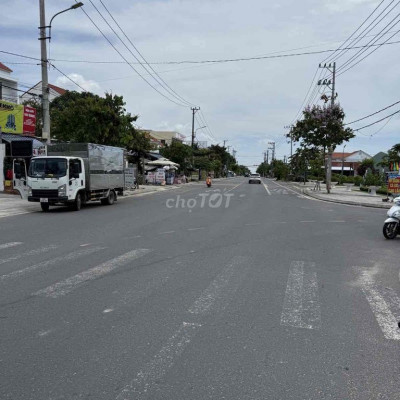 MẶT TIỀN KẸP KIỆT, DT KHỦNG 115M2, NGUYỄN TẤT THÀNH CHỈ 4.8 TỶ.