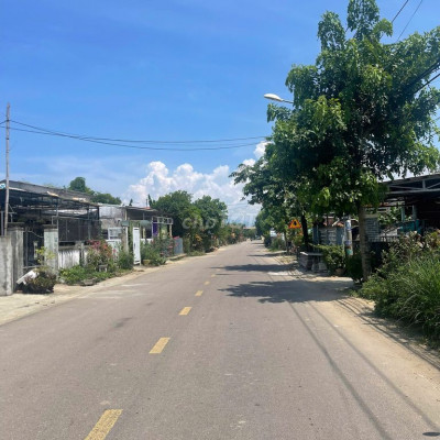 Điện Quang lô mặt tiền 610b trục kết nối kinh doanh buôn bán sinh lời.