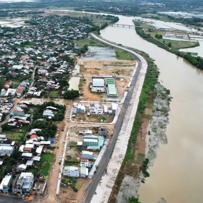 Đất đẹp mặt tiền Chợ TMDV Đông cầu Chìm , H Duy Xuyên
