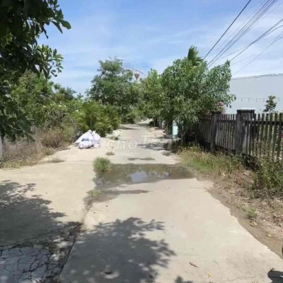 đất gần chợ điện dương