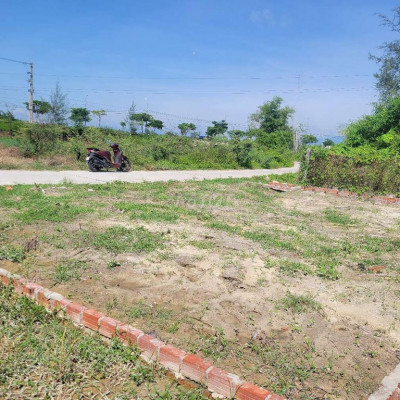 Đất đường oto cách Mai Đăng Chơn 50m