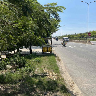 Đất trống mặt tiền QL1A cho thuê