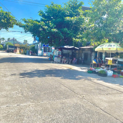 Vị trí vàng, giá 6xx tr- Đất 125m² mặt tiền đường QH 9M,Cách QL1A 800m